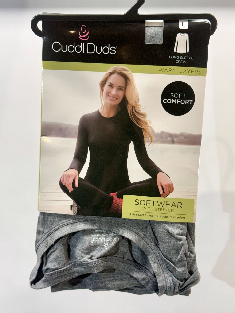 Cuddl Duds Women’s Long Sleeve Crew Top in Black and Heather Gray